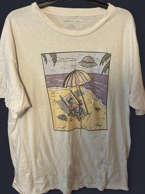 American Eagle Outfitters Men's White and Cream T-shirt